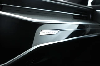 Audi A6 Avant 55 TFSI e quattro Competition S-line  262pk, zwarte hemel s-line stuur climate, / 39