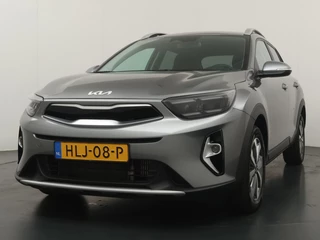 Kia Stonic 1.0 T-GDi MHEV DynamicPlusLine  - Camera - Cruise control - Stoel/stuurverwarming - AppleCarplay - Android Auto Fabrieksgarantie tot 04-2032 of 150.000km / 2