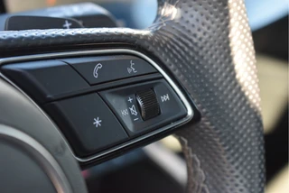 Audi A3 Sportback 35 TFSI edition one 3x S-Line 150pk  | Stoelverwarming | Camera | Virtual Cockpit | DAB | Carplay/Android | Full LED / 44