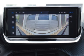 Peugeot 208 Hybrid 145 e-DCS6 GT  Navigatie | Camera V+A | Adaptieve cruise controle | Airco | PDC V+A | 8 jaar Peugeot Care garantie / 21