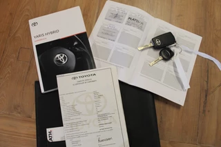 Toyota Yaris 1.5 HYB. ACTIVE Automaat / Camera / Cruise control / Dab radio / Apple carp. / 42