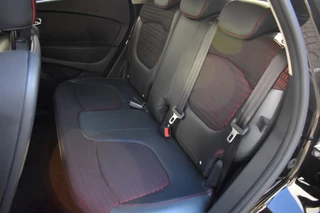 Renault Captur 1.2 TCE AUT. / STOEL VERW. / ECC / PDC / H-LEDERLOOK BEKL. / 44