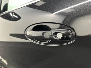 Ford C-MAX 2.0 Plug-in Hybrid Titanium Plus TREKHAAK CAMERA NAVI ECC CRUISE LM. / 12