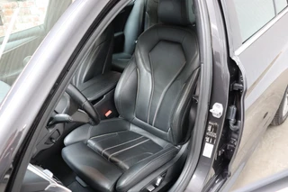 BMW 5 Series Touring 520i High Executive M Sport Pakket Automaat  / Navigatiesysteem Professional / Adaptieve LED-koplamp / Hifi / Climate Control / Parkeersensoren / Sfeerverlichting / Chrome Line / Sportstoelen / Cruise Control / Stoelverwarming / 11