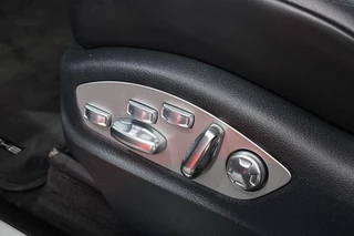 Porsche Macan 3.6 Turbo 1e Eigenaar NL Auto Panoramadak Sportchrono Luchtvering / 19