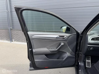Volkswagen T-Roc 1.5 TSI DSG Active CLIMA*CARPLAY*PDC*STOELVERW / 29