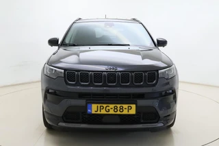 Jeep Compass 1.5T e-Hybrid S | Automaat | Rondomzicht Camera | Lederen bekleding | Stoel & Stuurverwarming | Lichtmetalen velgen | Keyless | Climate control / 7