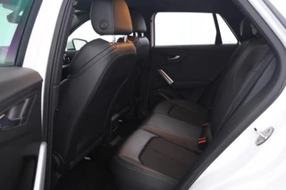 Audi Q2 30 TFSI Sport  S-line! Leer, Cruise, Navigatie / 39