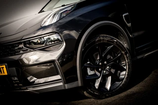 Lynk & Co 01 1.5 Plug-in Hybrid 262 Pk I Black Pack 360 Camera | Panoramadak I 75 km Elektrisch I NL Auto I 20 inch. LMV l 1e eigenaar / 7