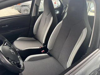 Toyota Aygo 1.0 VVT-i x-play PARKEERCAMERA AIRCO / 11