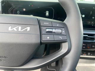 Kia Niro 1.6 GDi Hybrid DynamicPlusLine | Cruise Control | Climate Control | Camera | Navigatie | Open Dak | Stoelverwarming | Stuurverwarming | / 16