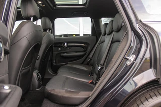 Mini Clubman 1.5 Cooper Richmond Park Edition | 1e eigenaar | Dealer onderhouden | Apple Carplay | Harman kardon | DAB | Keyless entry | Panoramadak | Sportstoelen | LED | PDC / 18