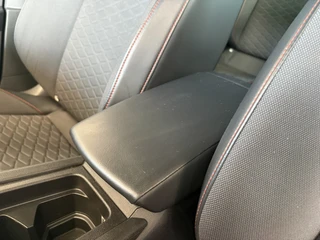 SEAT Leon 1.5 eTSi DSG 150pk FR Bns. Intense KEYLESS/CAMERA/VIRTUAL/18INCH/WINTERPACK / 49