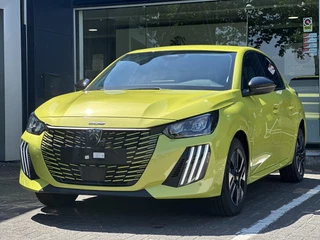 Peugeot 208 1.2 Hybrid 110 e-DCS6 Allure | Climate Control | Navigatie | Full LED | DAB | Parkeercamera/-sensoren | Apple Carplay/Android Auto | Dode hoekdetectie | Lichtmetalen velgen |