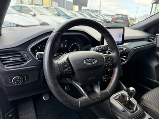 Ford Focus Wagon BWJ 2022 1.0 EcoBoost Hybrid 126PK ST Line  STUUR + STOELVERW. | NAVI | CLIMA | CRUISE | CARPLAY & ANDROID | CAMERA | LMV | PDC / 4