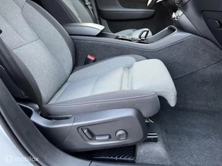 Volvo XC40 1.5 T4 Plug-in Hybrid 211PK Plus Dark H&K/PANODAK / 26