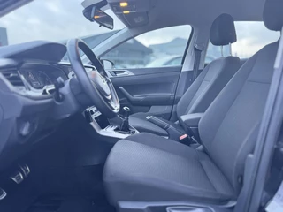 Volkswagen Polo 1.0 TSI Highline Business R Navi/ CarPlay / 25