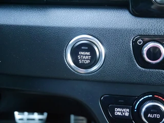 Kia Niro 1.6 GDi Hybrid ExecutiveLine | Automaat | Dodehoek detectie | Adaptieve Cruise | Stoelverwarming | Lederenbekleding | Camera | Xenon verlichting | Parkeersensoren | Navigatie / 27