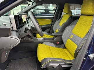 Renault 5 Comfort range iconic cinq 52 kWh  | INCL. V2G LADER | WINTERPACK | CAMERA / 7