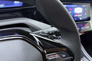 Peugeot 408 1.2 Hybrid 145 e-DCS6 Allure | Adaptive Cruise Control | Camera | Full LED | 19'' Lichtmetalen velgen | Climate Control | Navigatie | Apple Carplay & Android Auto | Keyless Entry & Start / 22