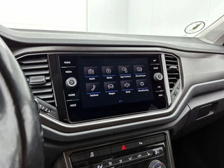 Volkswagen T-Roc 1.0 TSI Style | Adaptive cruise control | Stuur & Stoelverwarming | Camera | CarPlay / 30