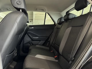 Volkswagen T-Roc 1.5 TSI Goal Edition | Automaat | Stoelverwarming | ACC | Clima | Navi | PDC | Carplay | ( Vestiging - Nieuwegein ) / 30