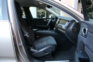 Volvo XC60 B4 Mild-Hybrid / 25