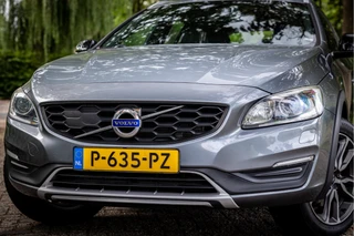 Volvo V60 Cross Country 2.0 T5 Summum  BLIS Memory Sportstoel Trekhaak / 2