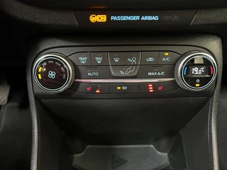 Ford Fiesta 1.0 EcoBoost Active First Edition Stoelverwarming|PDC|17" LM VELGEN|APPLE CARPLAY|CRUISECONTROL / 28