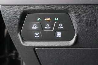 SEAT Leon 1.4 TSI 204pk eHybrid PHEV FR Business Intense Stoelverwarming Navigatie / 15