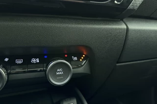 Citroen C4 1.2 Puretech 130pk Automaat Shine Pack Business | Navigatie | Panoramadak | Achteruitrijcamera | Lederen stoelen elektrisch en verwarmd | Headup display | Keyless | Adapt. Cruise control | 18" Lichtmetalen velgen / 23