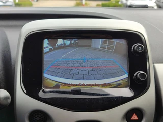 Toyota Aygo 1.0 VVT-i X-WAVE CABRIO / 22
