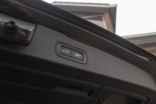 Volvo V60 2.0 B4 Inscription | NL auto | 2e eigenaar | BTW auto | Stuurverwarming | Leer | Cruise control | DAB | Camera | LED | Navigatie | Bluetooth | PDC / 33