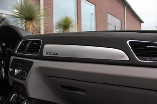 Audi Q3 2.0 TFSI quattro Pro Line | S-tronic Automaat | Panoramadak | 211 pk | Stoelverwarming | Climate control | Navi | Xenon | Bluetooth | 18 inch | PDC | Quattro / 34