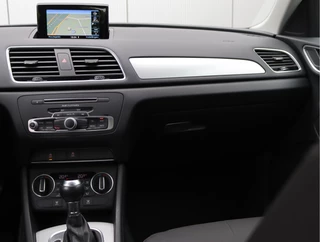 Audi Q3 1.4 TFSI CoD Advance  | S-Line | Trekhaak | LED | Audi sound / 19