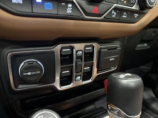 Jeep Wrangler Unlimited 4xe 380 Sahara PHEV | FACELIFT | EL. STOELEN / 43