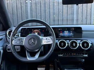 Mercedes-Benz A-klasse 250 e AMG Line / 20