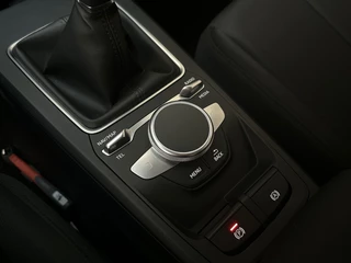 Audi Q2 30 TFSI Pro Line App-Connect DAB+ Climate Control / 25