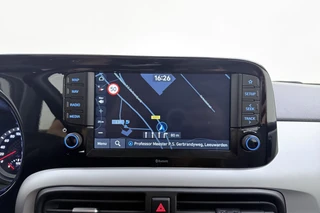 Hyundai i10 1.0 Premium | Camera | Parkeersensoren | Climate control | Weinig kilometers | Cruise control | DAB Radio / 21