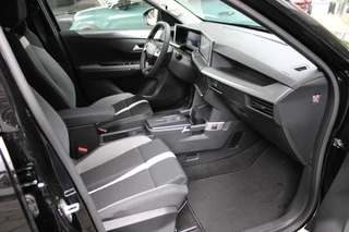 Opel Frontera 1.2 Turbo Hybrid Ultimate 7p. | Keyless Entry & Start | Winterpack | BLIS | Achteruitrijcamera / 32