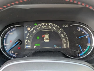 Toyota RAV4 2.5 Plug-in Hybrid AWD Style TREKHAAK ELEK. ACHTERKLEP STUUR- STOELVERWARMING / 15
