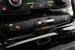BMW 2-serie Active Tourer 218i M Sport Head-Up Sportstoelen Stoelverwarming HiFi Camera / 41
