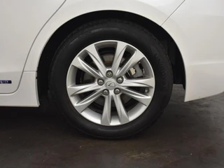 Lexus CT 200h Business Line | Navigatie | PDC | Cruise Control / 19