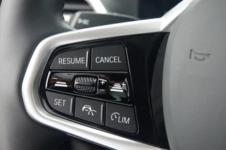 BMW i4 eDrive40 M Sport Edition 84 kWh Comfort Pack | Trekhaak | Schuifdak | / 16