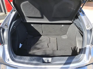 Toyota C-HR 1.8 Hybrid Dynamic / 8