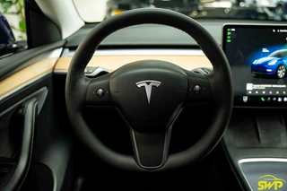 Tesla Model Y Long Range AWD 75 kWh / 5