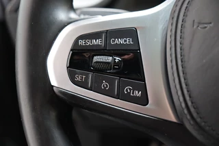 BMW 2 Serie Gran Coupé 218i High Executive M Sport Pakket Automaat  / Live Cockpit Professional / Panoramadak / Stoelverwarming / 18 Inch / Climate Control / Parkeersensoren / Bluetooth / DAB / Cruise Control / Lichtpakket / Extra Getint Glas / LED / 36