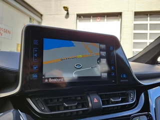 Toyota C-HR 1.8 Hybrid Dynamic / 23