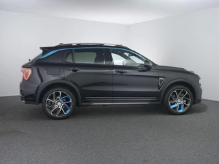 Lynk & Co 01 1.5 | Zwarte hemel | 360 camera | ACC | Pano | / 15