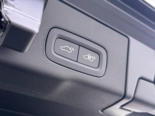 Volvo XC60 Plug-In Hybrid AWD T6 Plus Dark Recharge ADAPT. CRUISE CONTROL | STUUR & STOEL VERWARMING | PANORAMA DAK | 360 GRADEN CAMERA | ELEK. STOELEN MET GEHEUGEN | HARMAN/KARDON AUDIO / 14